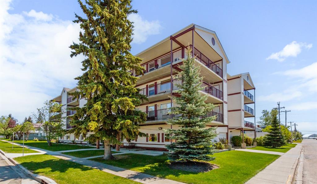Picture of 404, 5133 49 Street , Olds Real Estate Listing