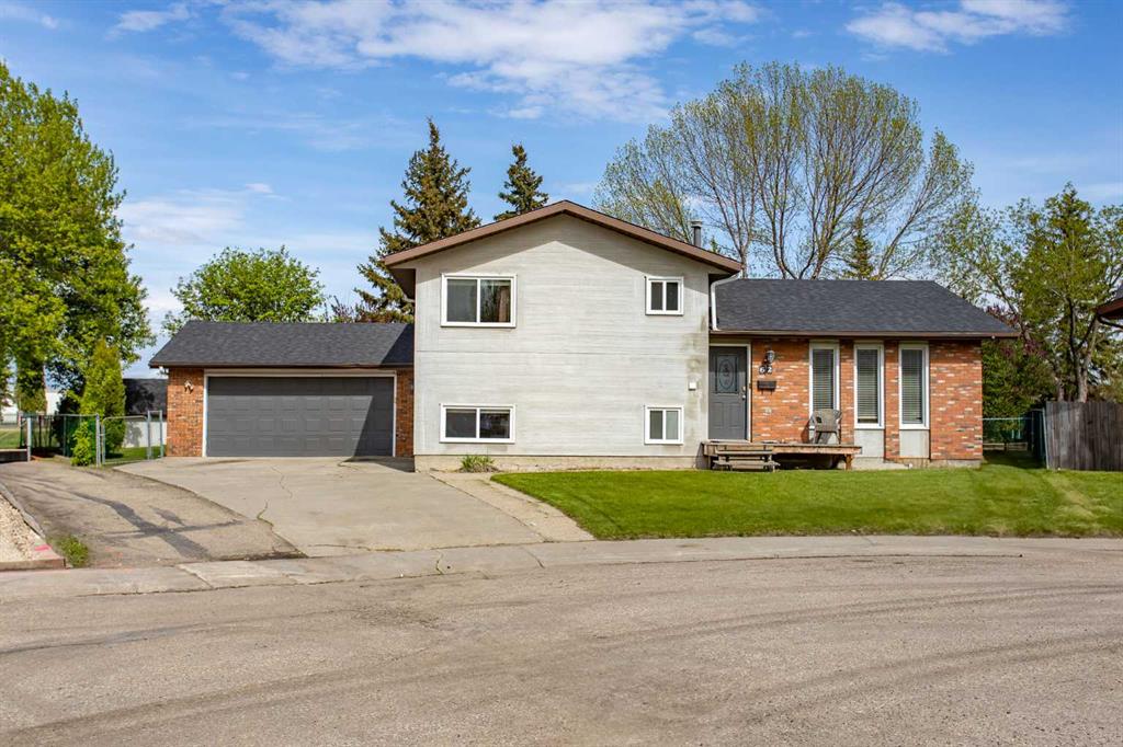 Picture of 62 Heritage Drive , Lacombe Real Estate Listing