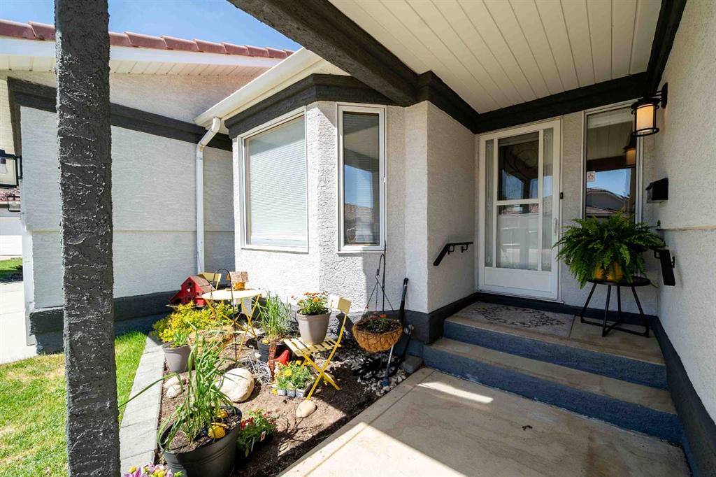 Picture of 74 Park Meadows Lane SE, Medicine Hat Real Estate Listing