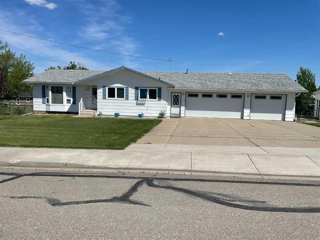 Picture of 31 8 Avenue E, Cardston Real Estate Listing