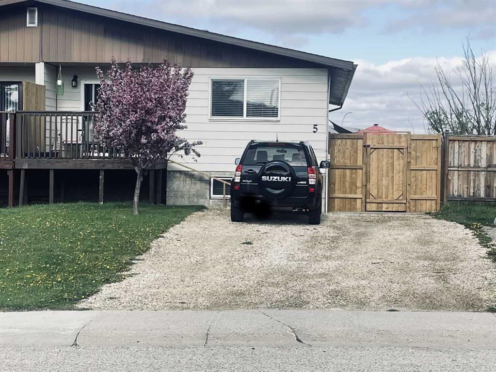 Picture of 5 Parkland Drive , Sylvan Lake Real Estate Listing