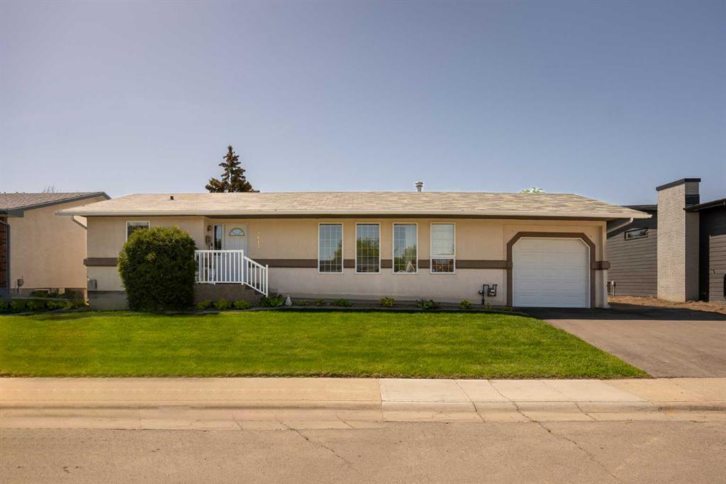 Picture of 4612 50 Avenue , Taber Real Estate Listing