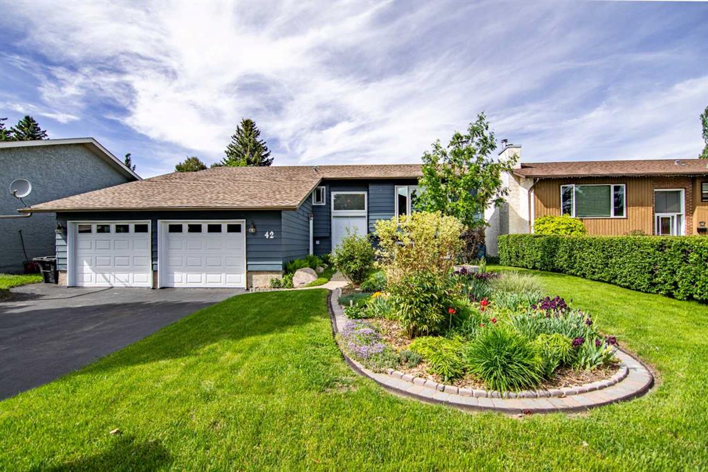 Picture of 42 Westview Drive , Lacombe Real Estate Listing