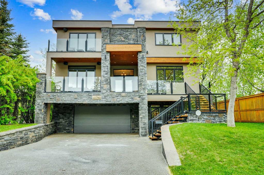 Picture of 4628 Montgomery Avenue NW, Calgary Real Estate Listing