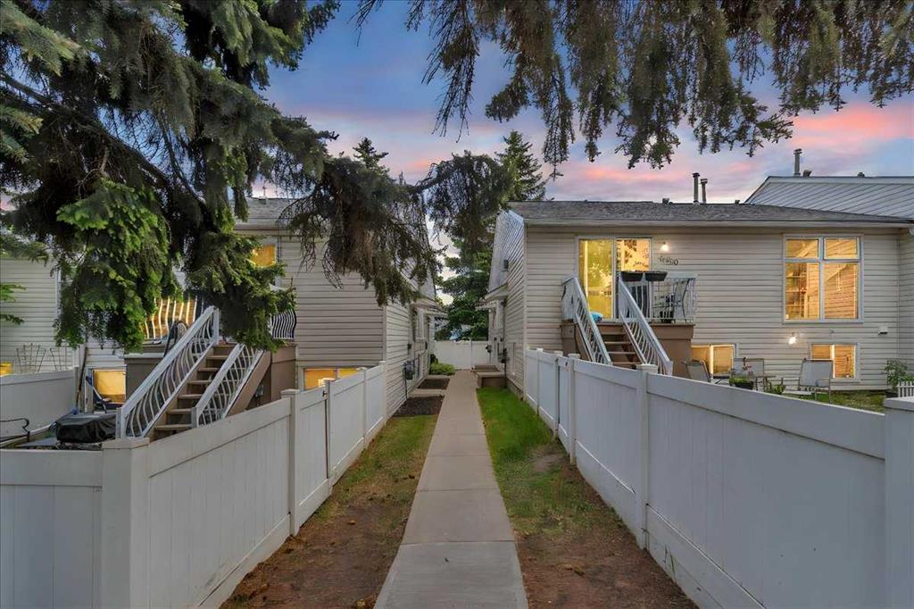 Picture of 11438 8 Street SW, Calgary Real Estate Listing