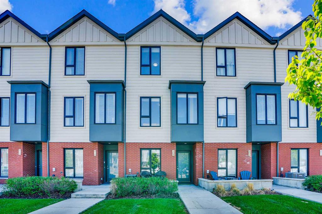 Picture of 408 Drake Landing Wynd , Okotoks Real Estate Listing