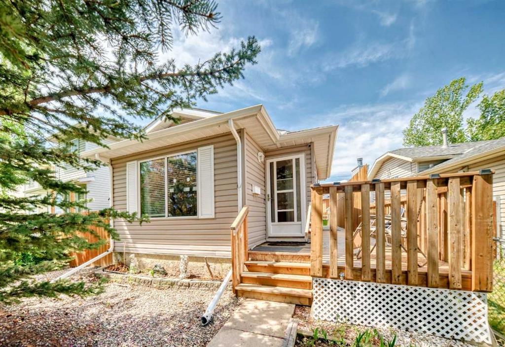 Picture of 27 Martinview Crescent NE, Calgary Real Estate Listing