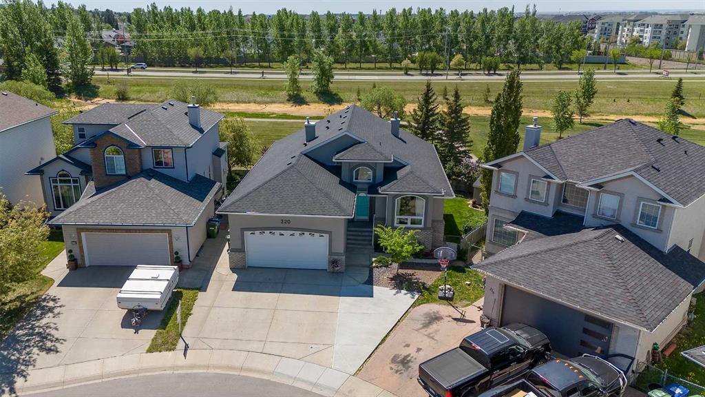 Picture of 220 Stonegate Place NW, Airdrie Real Estate Listing