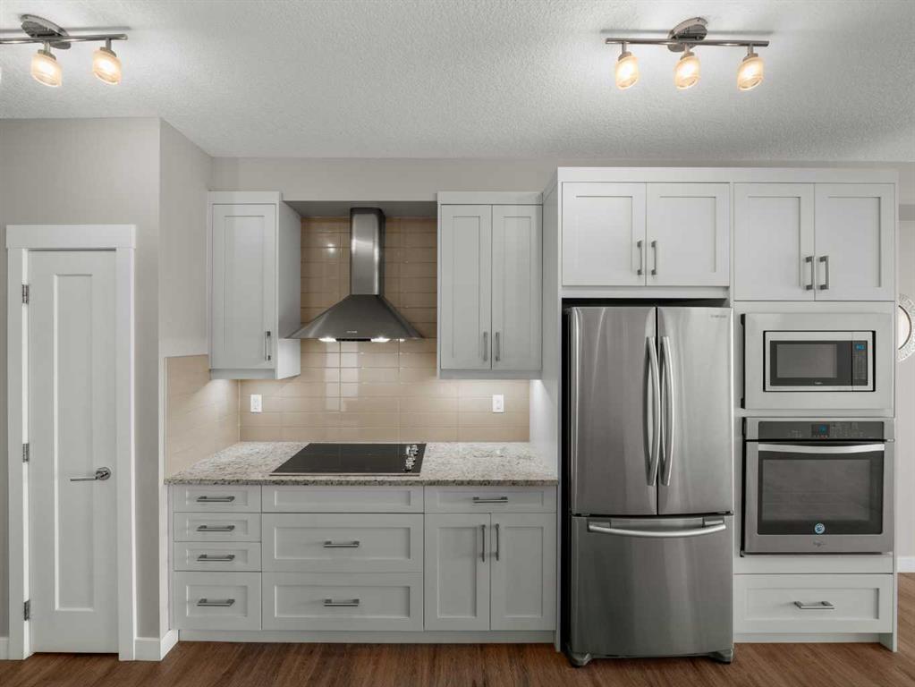 Picture of 302, 10 Walgrove Walk SE, Calgary Real Estate Listing