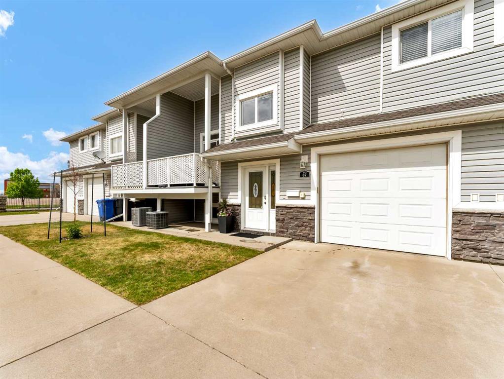 Picture of 37 Northlands Way NE, Medicine Hat Real Estate Listing
