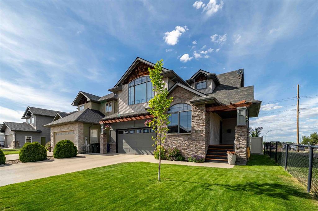 Picture of 239 Hamptons Way SE, Medicine Hat Real Estate Listing