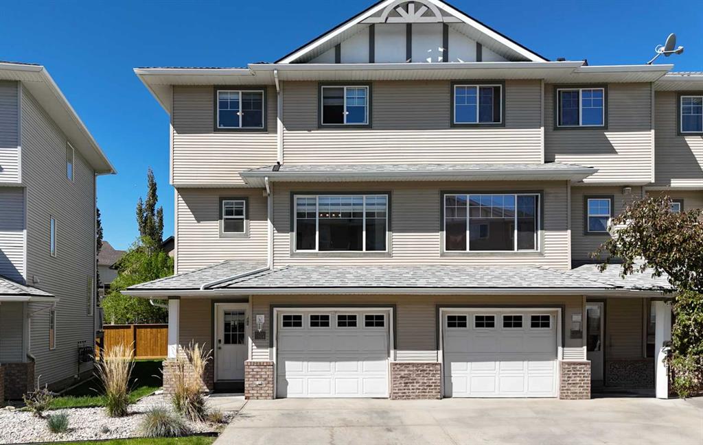 Picture of 54 Crystal Shores Cove , Okotoks Real Estate Listing