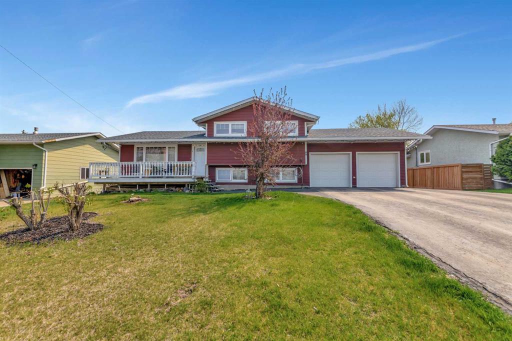 Picture of 89 4Th Street , Lashburn Real Estate Listing
