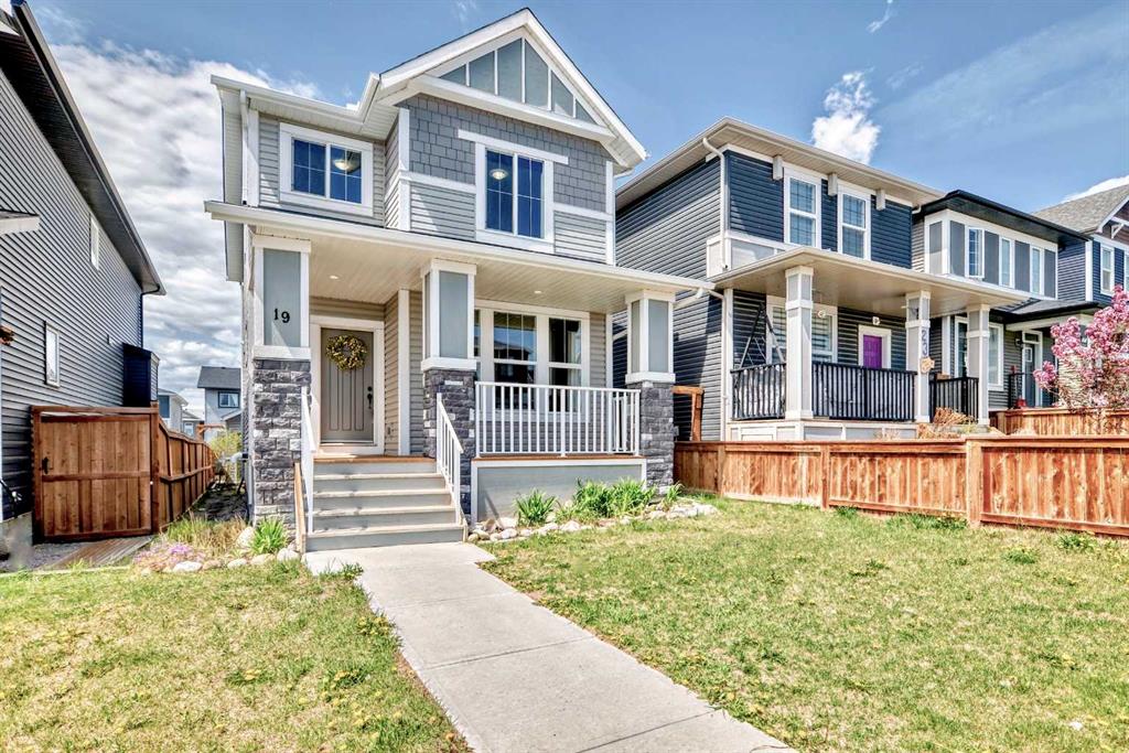 Picture of 19 Heritage Rise , Cochrane Real Estate Listing