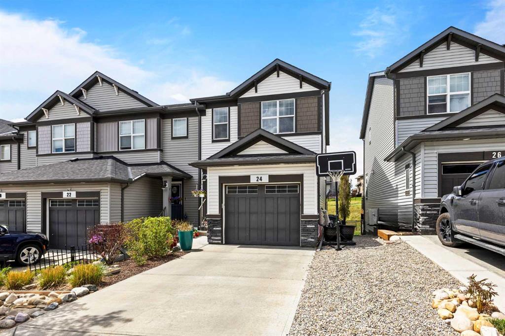 Picture of 24 Heritage Vista , Cochrane Real Estate Listing