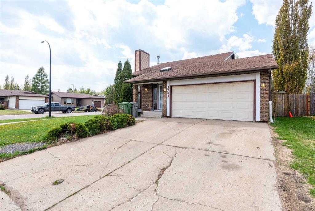 Picture of 3702 57 Avenue , Lloydminster Real Estate Listing