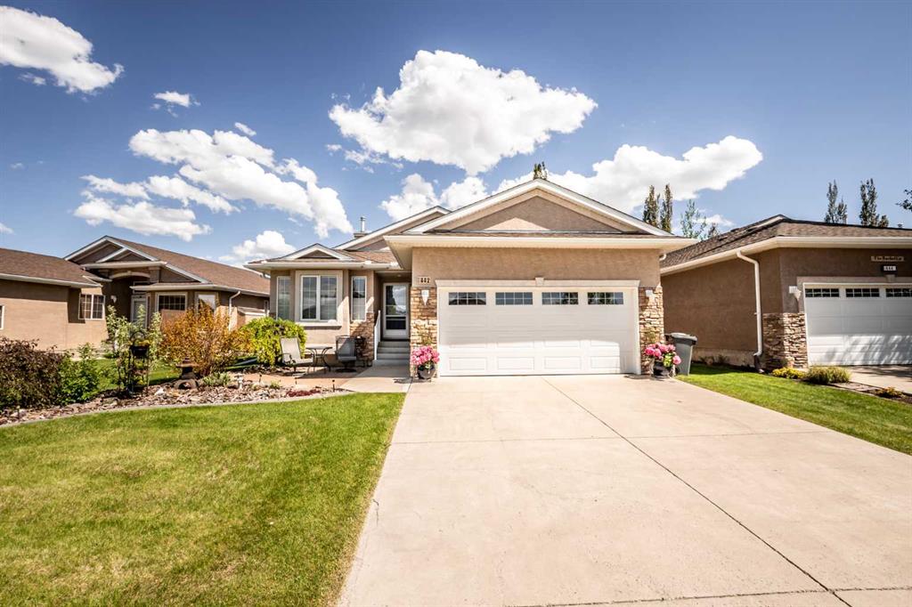 Picture of 442 Riverside Green NW, High River Real Estate Listing