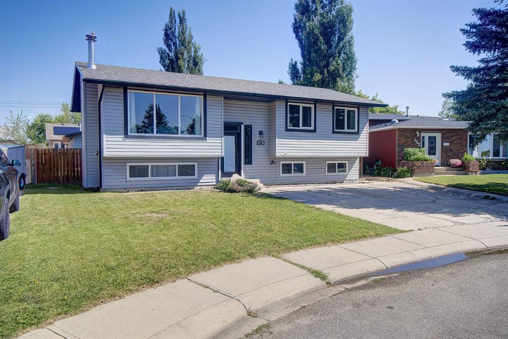 Picture of 526 50A Avenue W, Claresholm Real Estate Listing