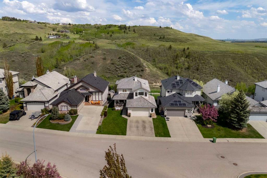 Picture of 296 Gleneagles View , Cochrane Real Estate Listing