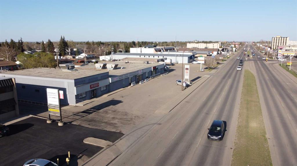 Picture of 5716 44 Street , Lloydminster Real Estate Listing