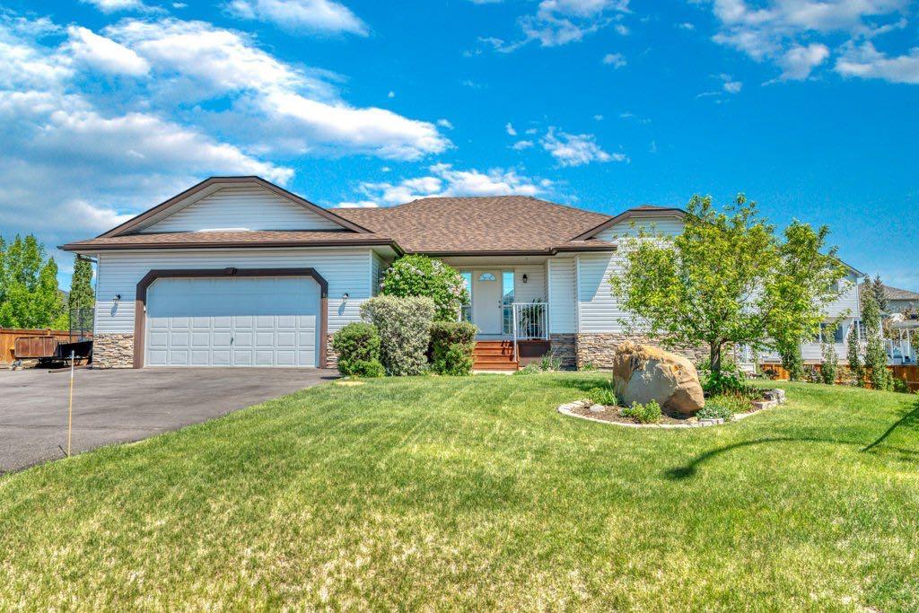 Picture of 15 Henderson Bay NE, Langdon Real Estate Listing