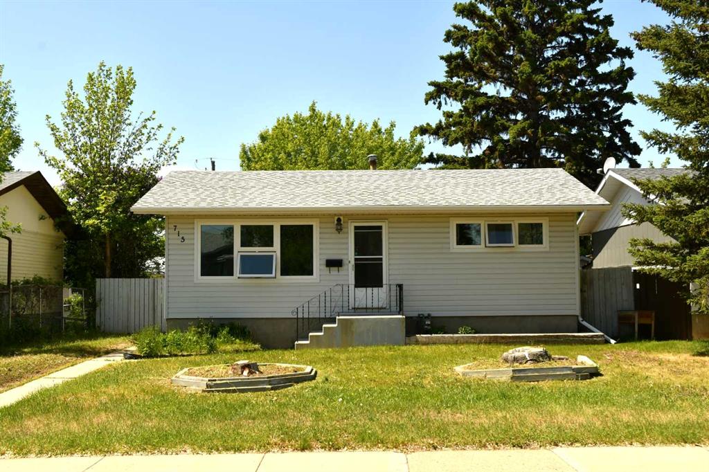 Picture of 715 2 Street E, Brooks Real Estate Listing