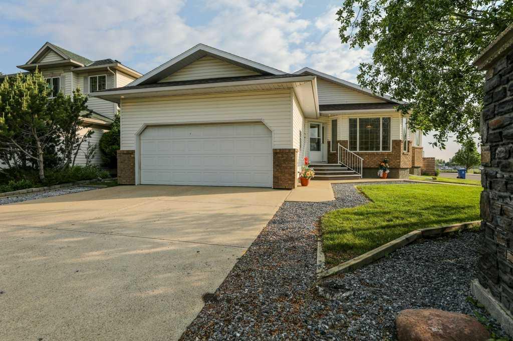 Picture of 2 Stoney Crescent W, Lethbridge Real Estate Listing