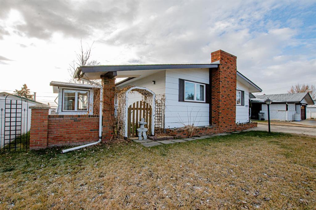 Picture of 9227 107 Avenue , Grande Prairie Real Estate Listing