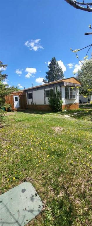 Picture of 1116 7th Avenue , Beaverlodge Real Estate Listing