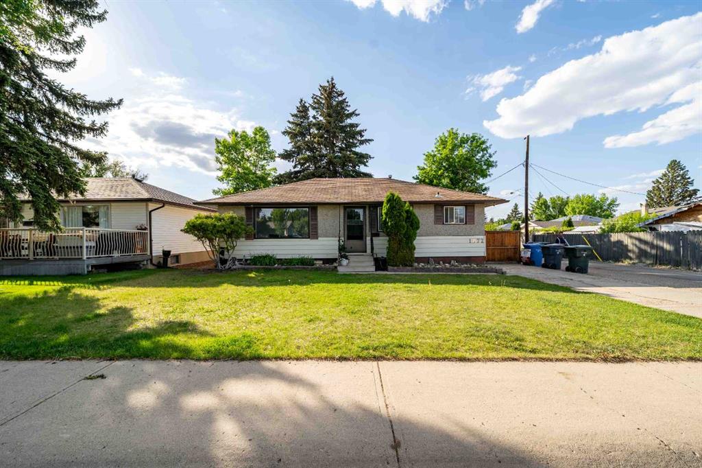 Picture of 1872 29 Street SE, Medicine Hat Real Estate Listing