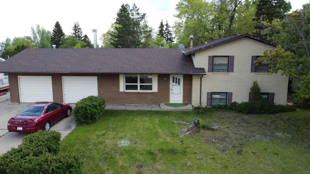 Picture of 607 7 Avenue W, Hanna Real Estate Listing
