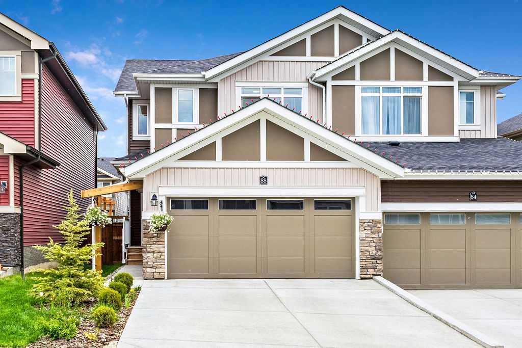 Picture of 88 Sundown Manor , Cochrane Real Estate Listing