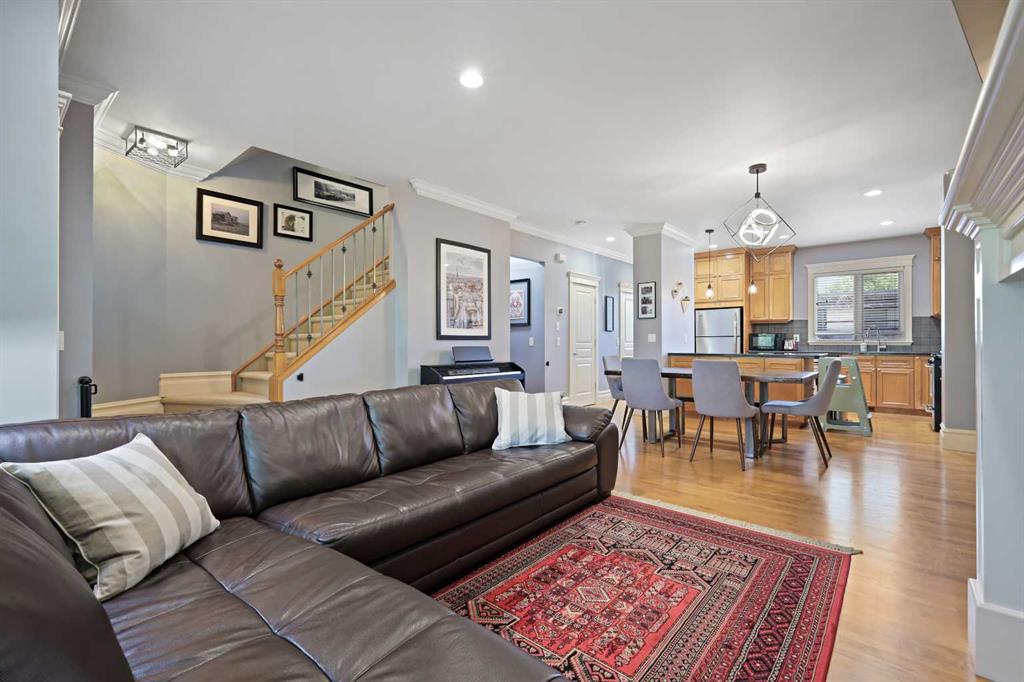 Picture of 1942 29 Street SW, Calgary Real Estate Listing