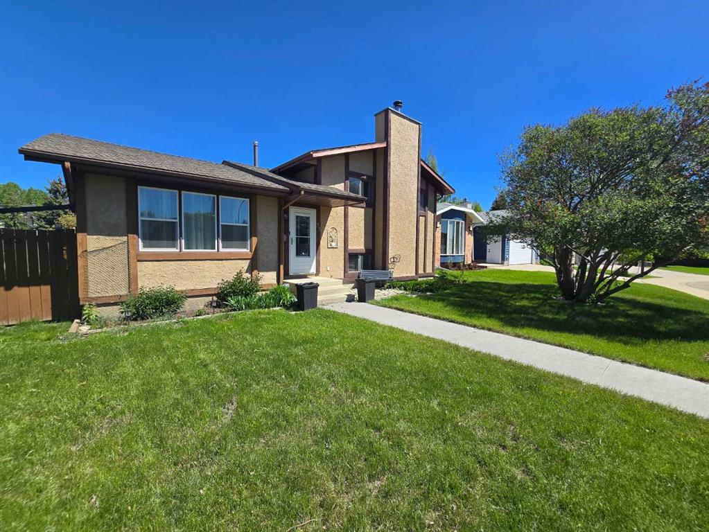 Picture of 33 Byer Close , Red Deer Real Estate Listing