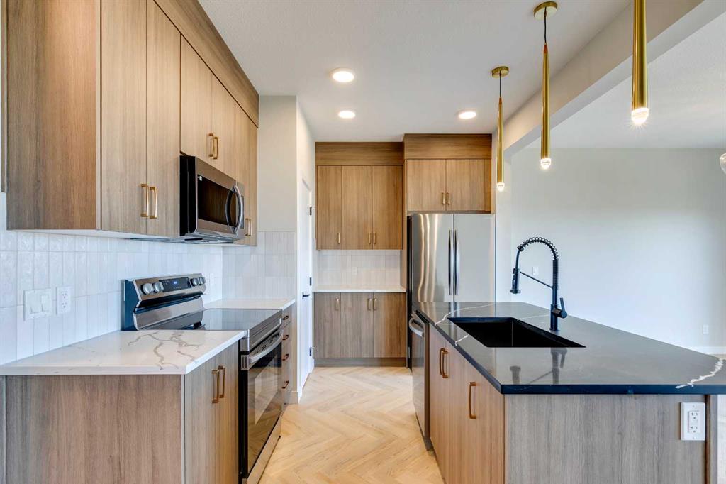 Picture of 116 Sundown Crescent , Cochrane Real Estate Listing