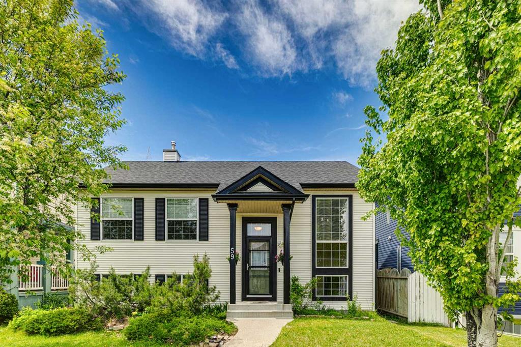 Picture of 59 Martha\'s Meadow Drive NE, Calgary Real Estate Listing
