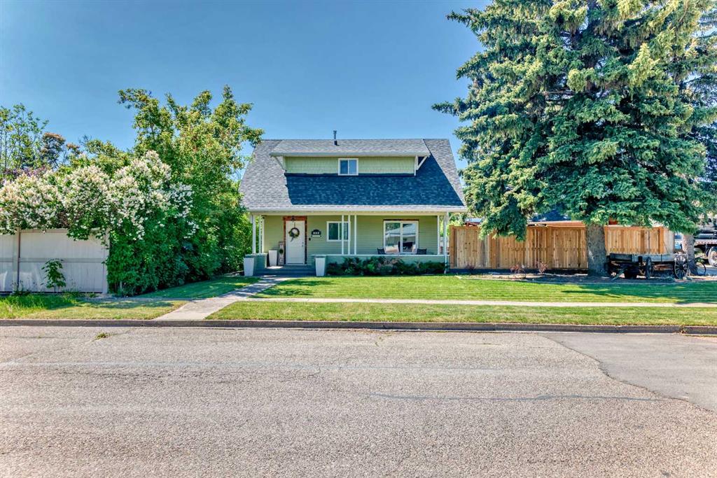 Picture of 222 Noble Street , Nobleford Real Estate Listing