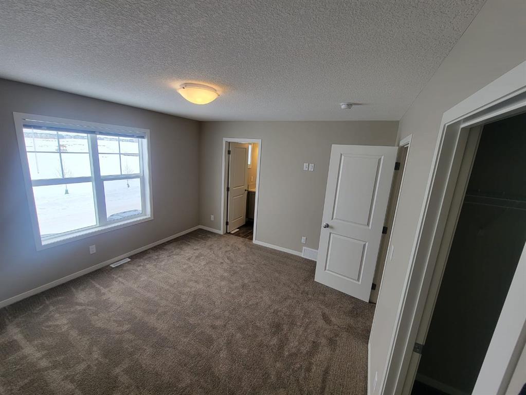 Picture of 364 Dawson Drive , Chestermere Real Estate Listing