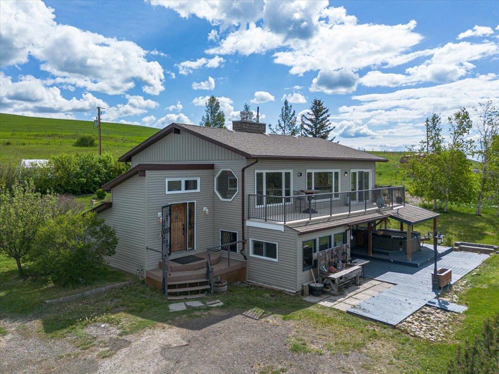 Picture of 144028 Highway 549  W, Rural Foothills County Real Estate Listing