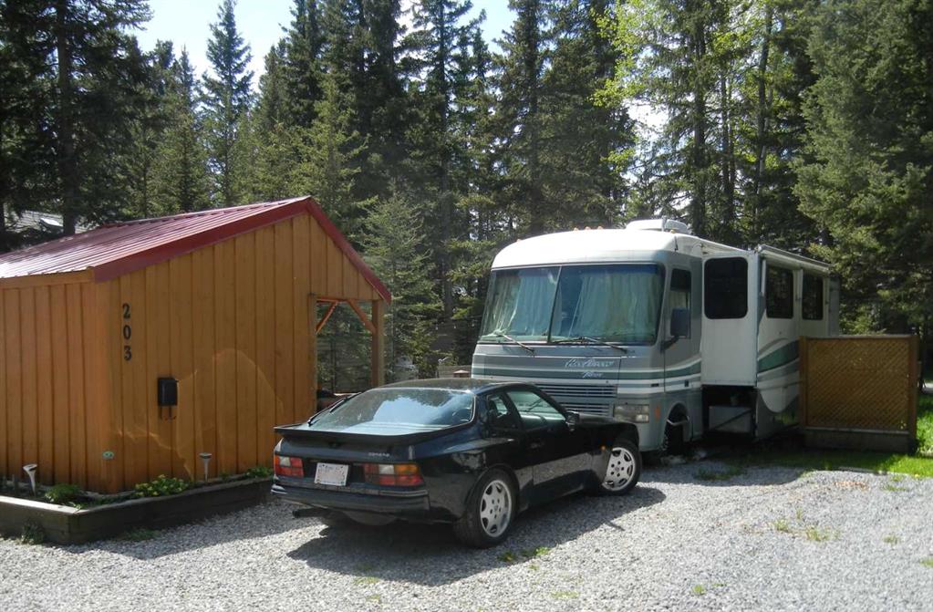 Picture of 203, 200 4 Avenue SW, Sundre Real Estate Listing