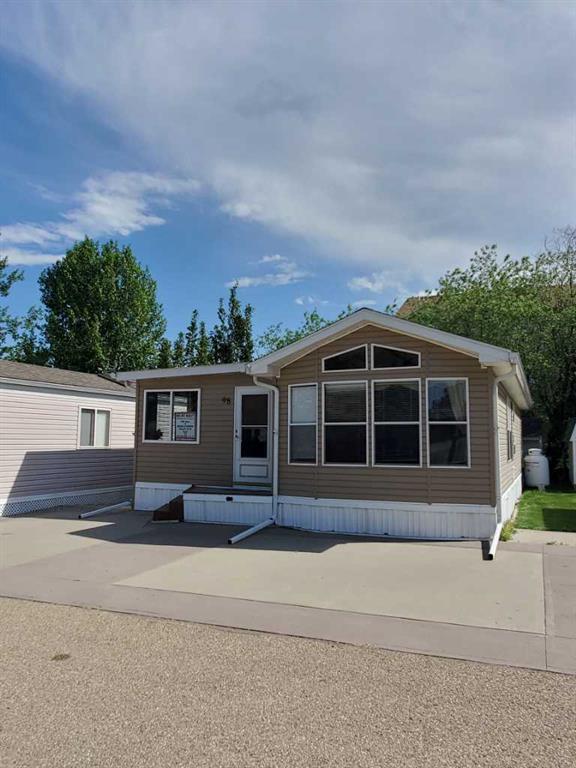 Picture of 98 Points West Resort  , Sylvan Lake Real Estate Listing
