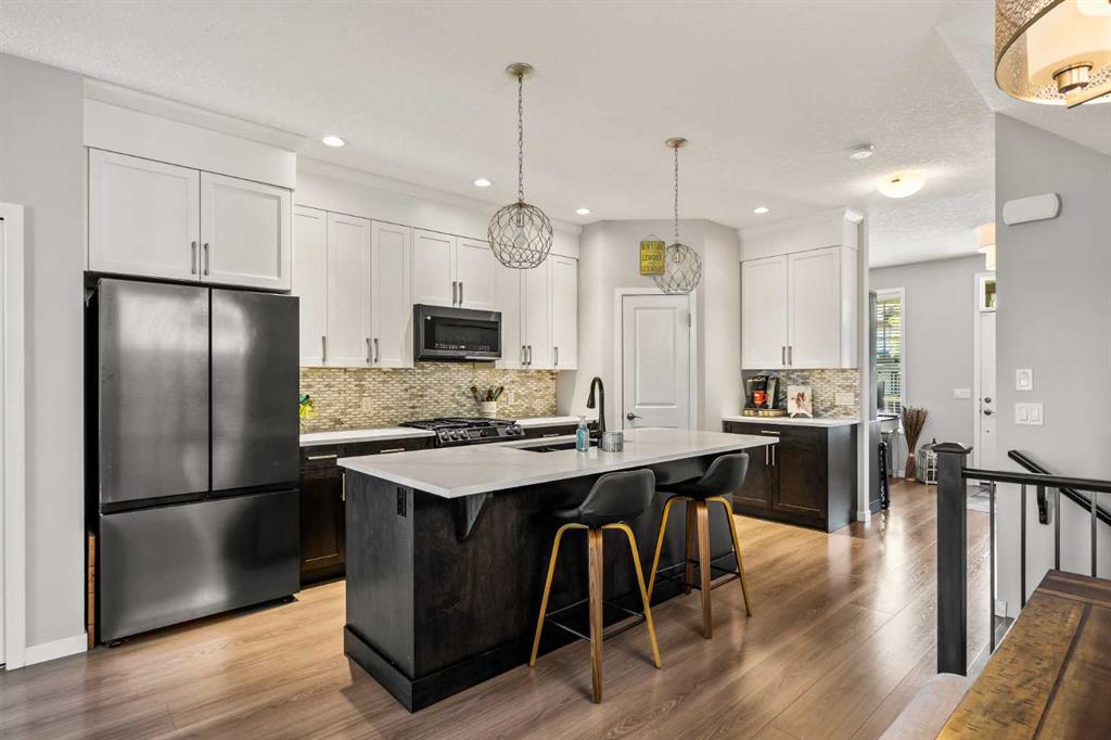 Picture of 192 Tuscany Valley Green NW, Calgary Real Estate Listing