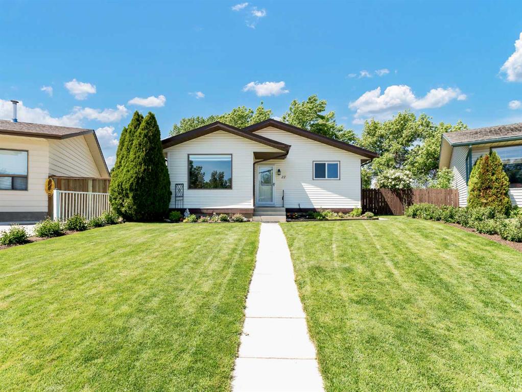 Picture of 22 Rossmere Place SE, Medicine Hat Real Estate Listing