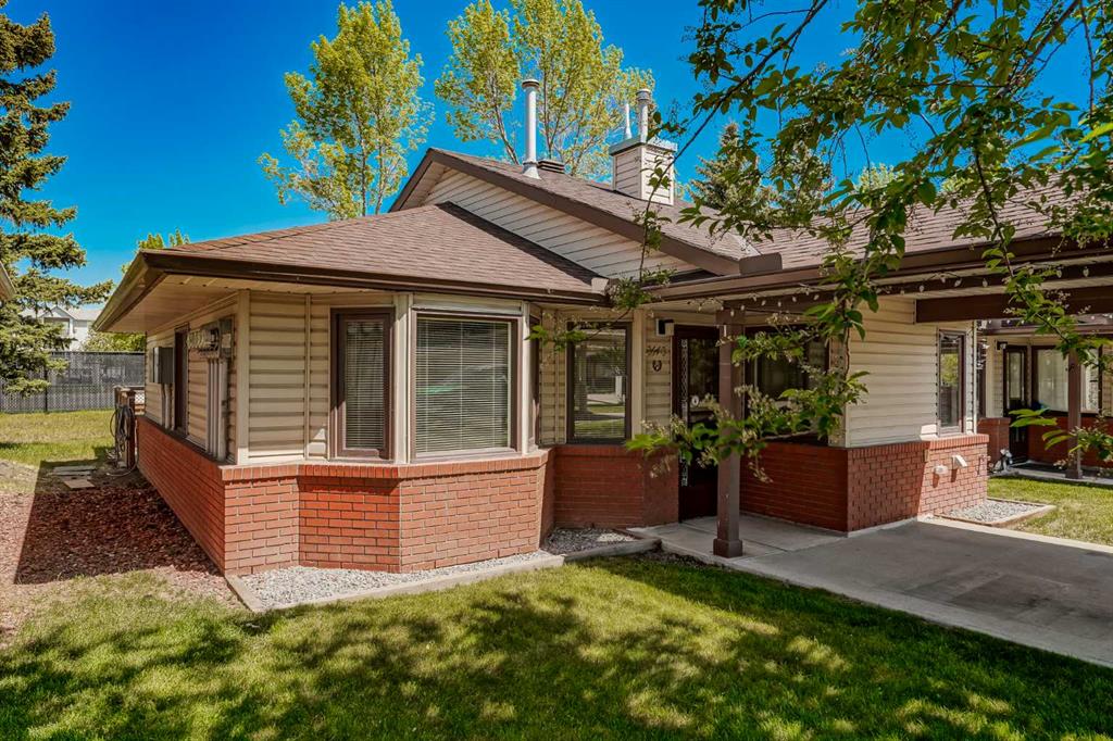 Picture of 2640 Dovely Court SE, Calgary Real Estate Listing