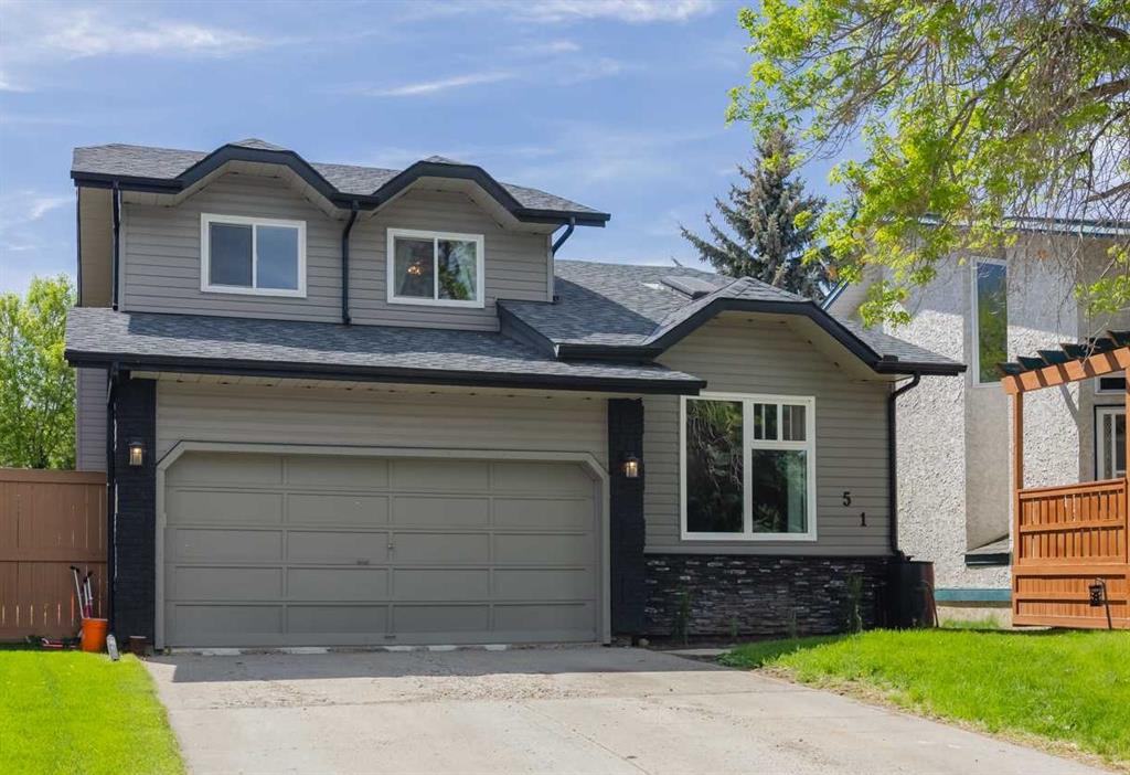 Picture of 51 McKinley Place SE, Calgary Real Estate Listing
