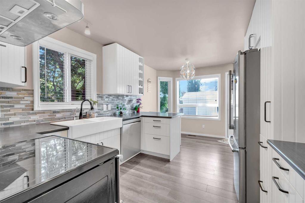 Picture of 120 Harvest glen Rise NE, Calgary Real Estate Listing