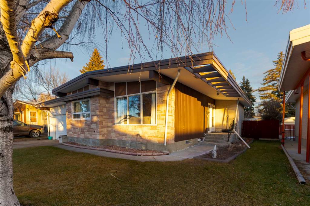 Picture of 1407 28 Street S, Lethbridge Real Estate Listing