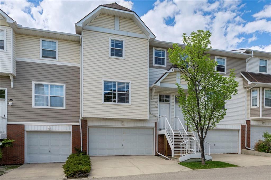 Picture of 133 Tuscany Springs Gardens NW, Calgary Real Estate Listing