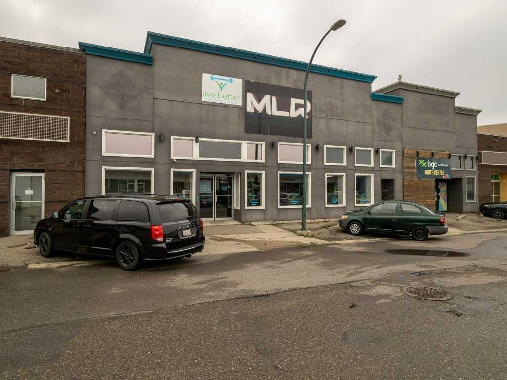 Picture of 235 12B Street N, Lethbridge Real Estate Listing