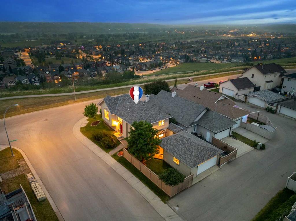 Picture of 300 Chaparral Ridge Circle SE, Calgary Real Estate Listing